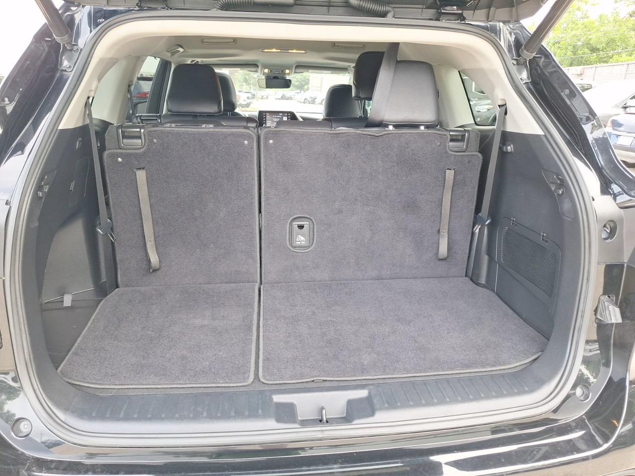 2021 Toyota Highlander XLE Hurst TX
