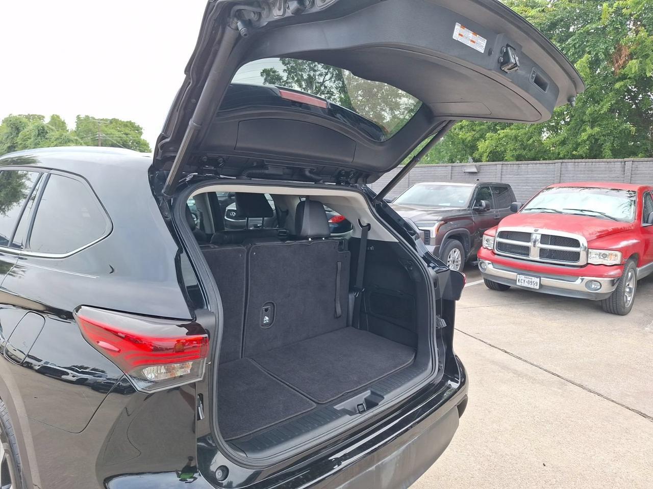 2021 Toyota Highlander XLE Hurst TX