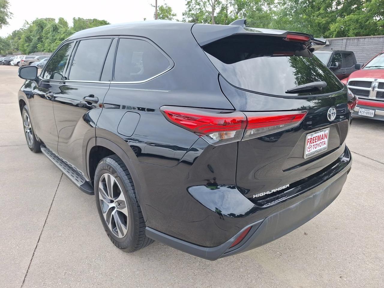 2021 Toyota Highlander XLE Hurst TX