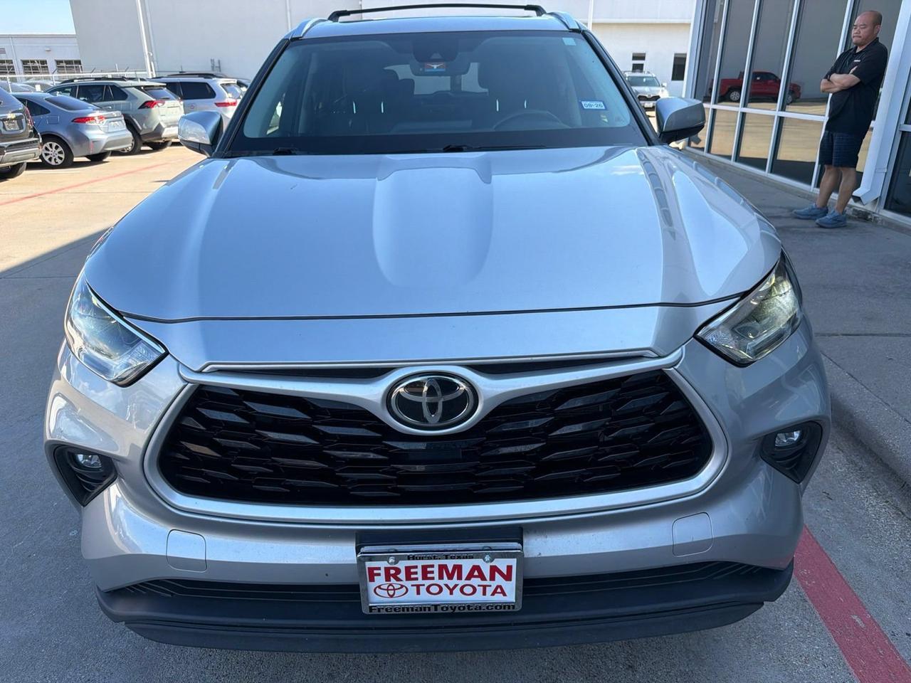 2021 Toyota Highlander XLE Hurst TX