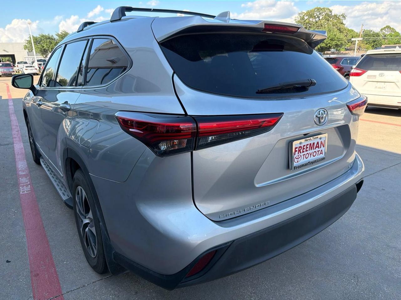 2021 Toyota Highlander XLE Hurst TX