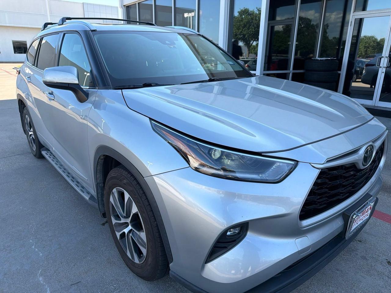 2021 Toyota Highlander XLE Hurst TX