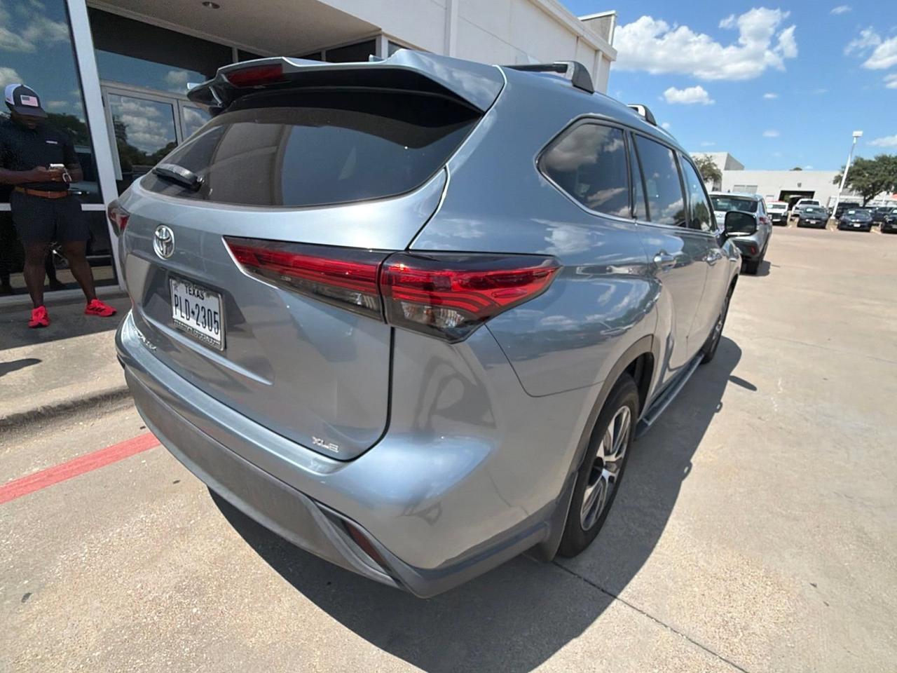 2021 Toyota Highlander XLE Hurst TX