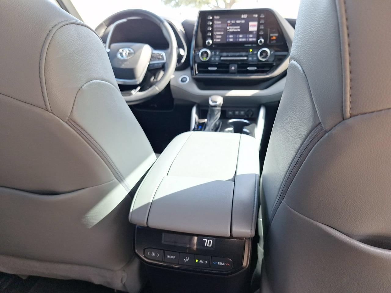 2021 Toyota Highlander XLE Hurst TX