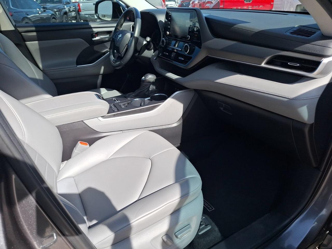 2021 Toyota Highlander XLE Hurst TX