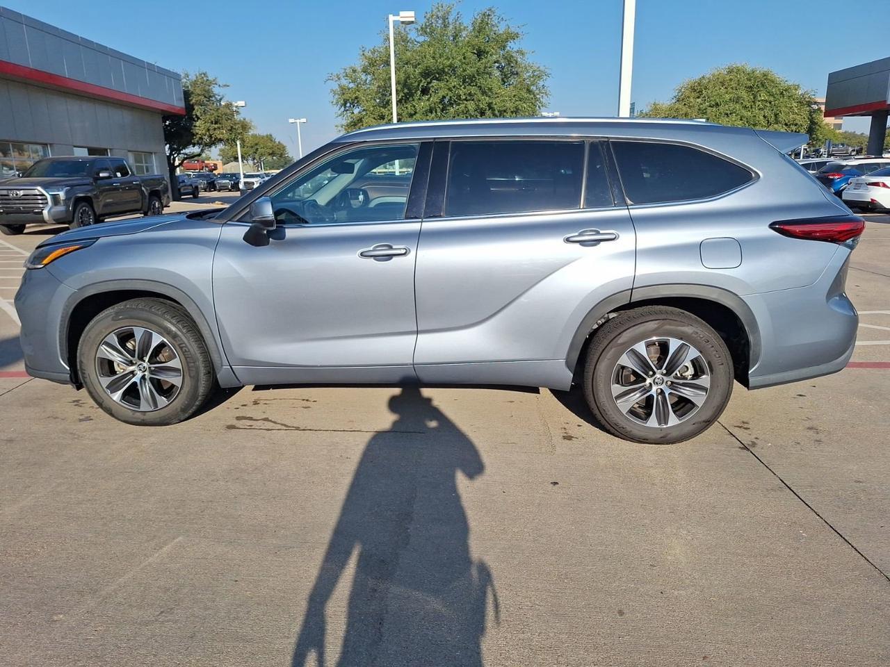 2021 Toyota Highlander XLE Hurst TX