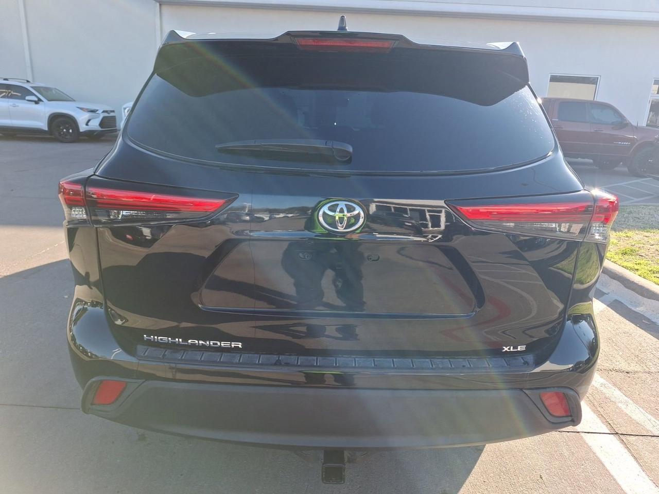 2021 Toyota Highlander XLE Hurst TX