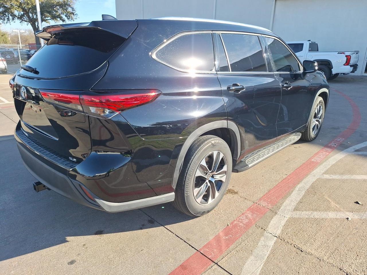 2021 Toyota Highlander XLE Hurst TX