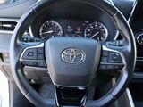 2021 Toyota Highlander XLE Oshkosh WI
