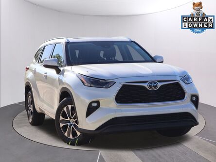 Toyota Highlander XLE 2021