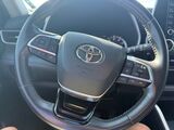 2021 Toyota Highlander XLE Oshkosh WI