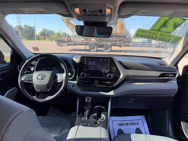2021 Toyota Highlander XLE - Photo 15