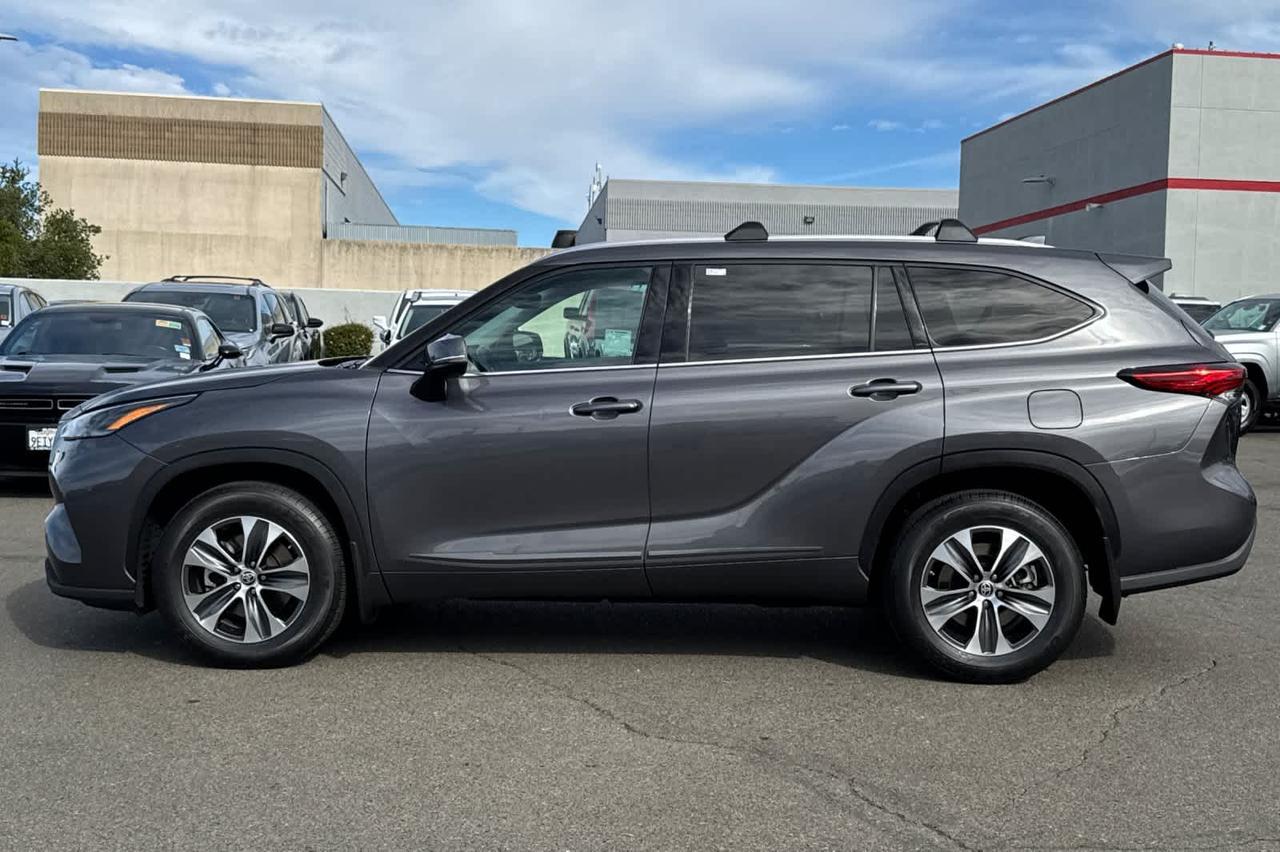 2021 Toyota Highlander XLE Roseville CA