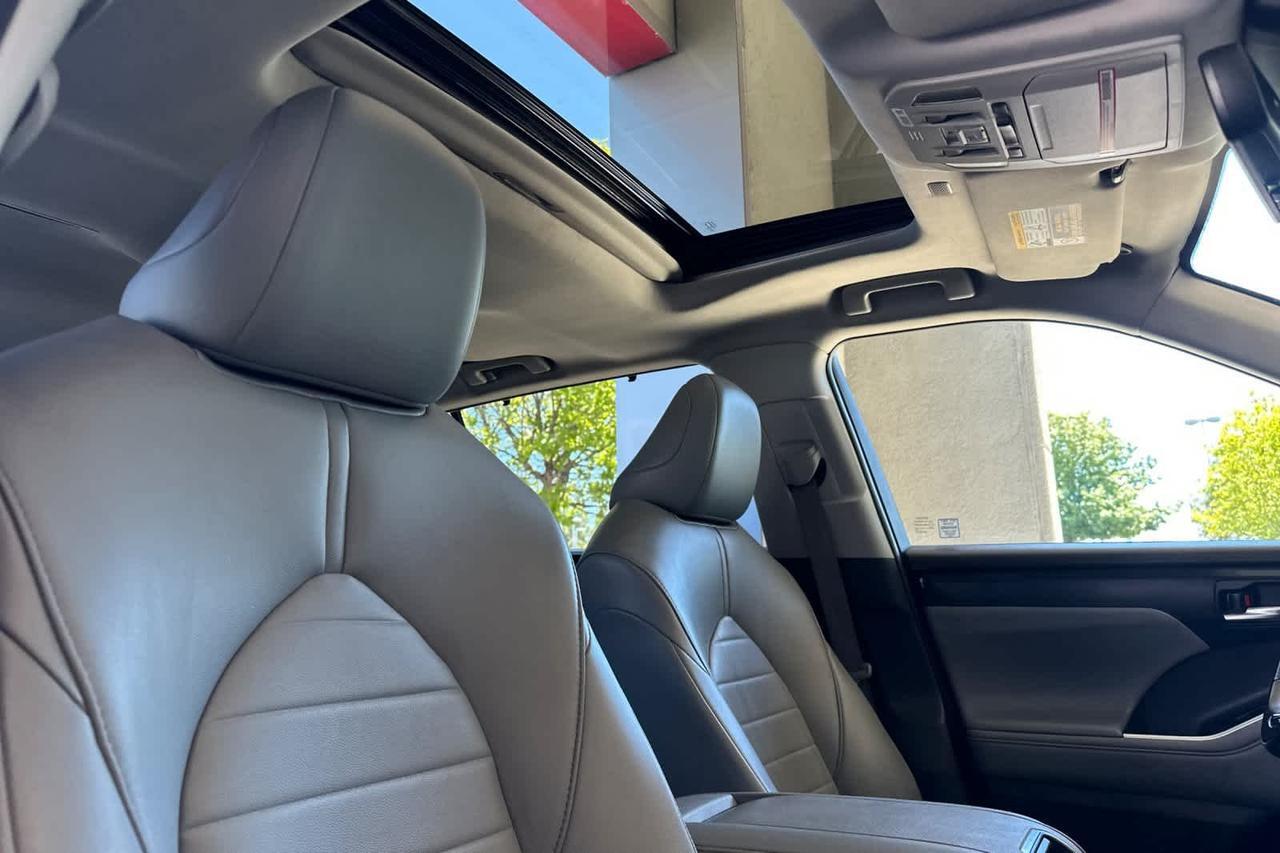 2021 Toyota Highlander XLE Roseville CA