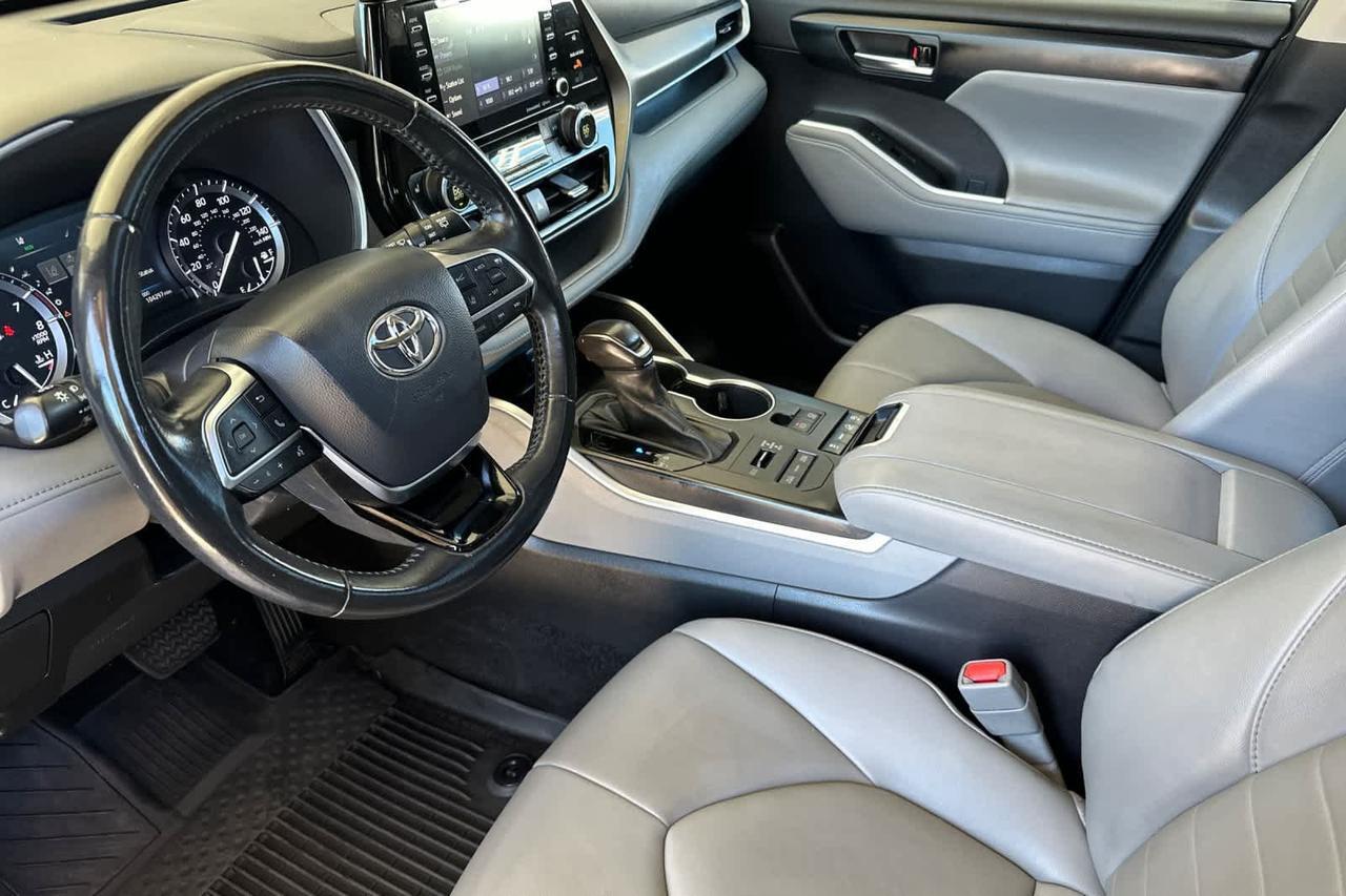 2021 Toyota Highlander XLE Roseville CA
