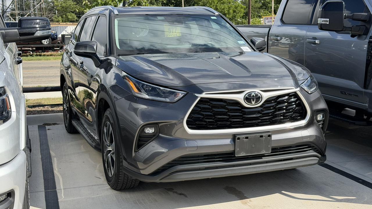 2021 Toyota Highlander XLE New Braunfels TX