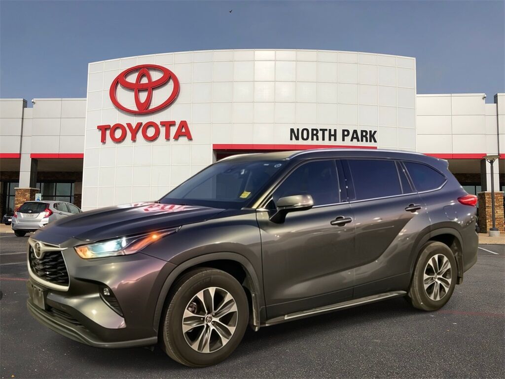 2021 Toyota Highlander XLE