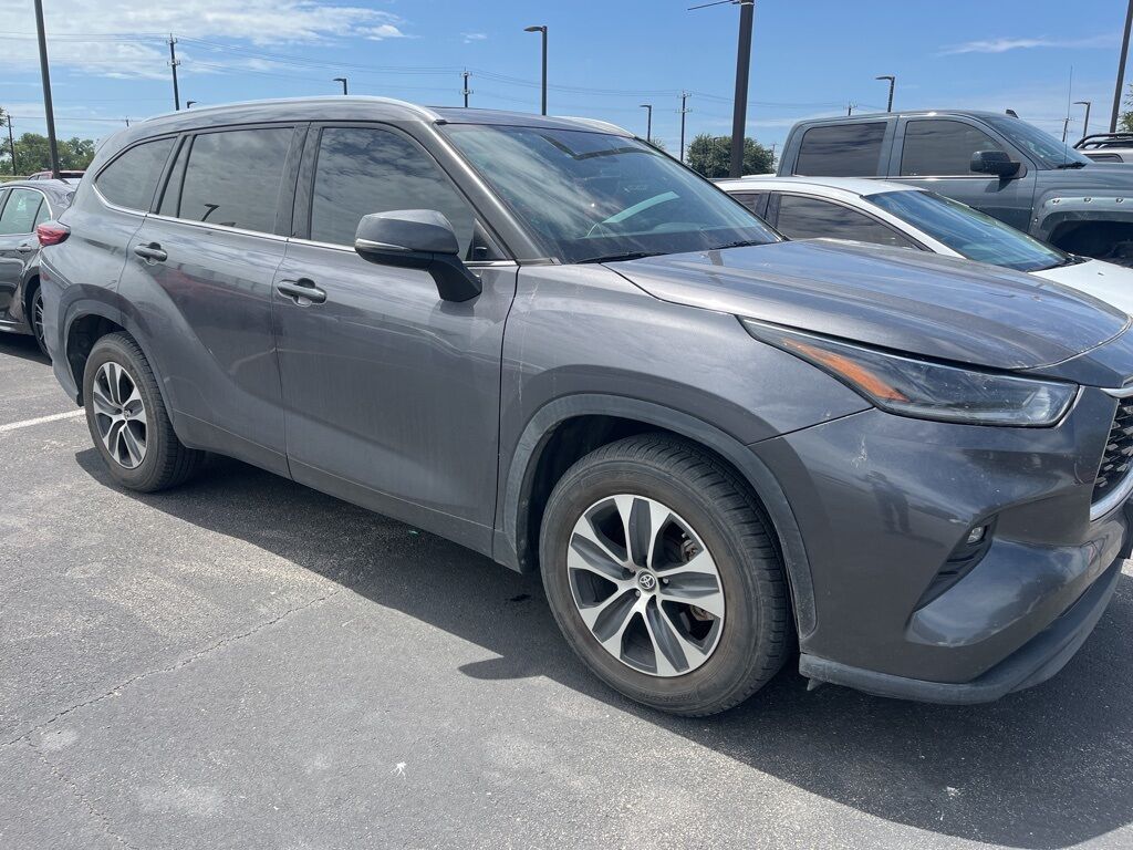 2021 Toyota Highlander XLE San Antonio TX