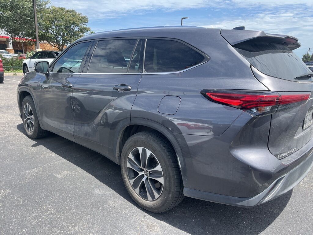 2021 Toyota Highlander XLE San Antonio TX