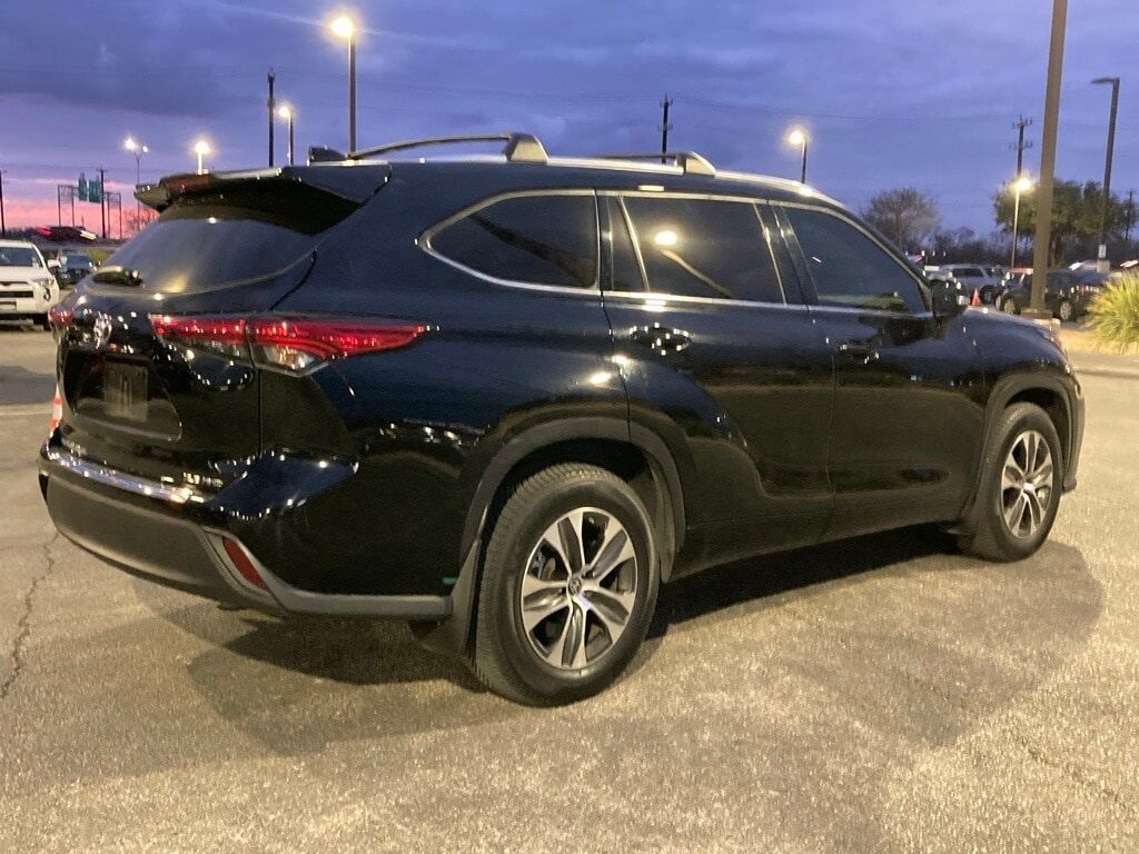 2021 Toyota Highlander XLE San Antonio TX
