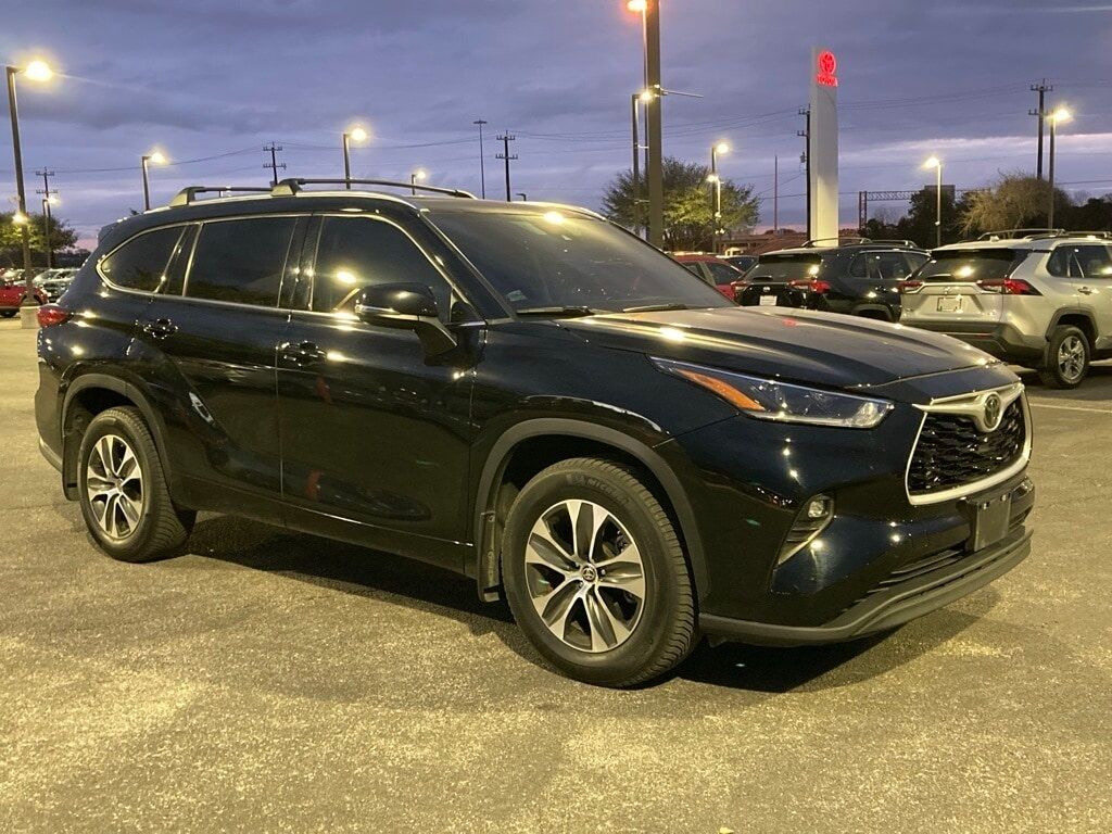2021 Toyota Highlander XLE San Antonio TX