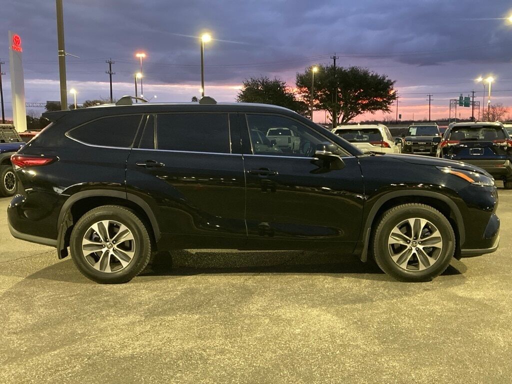 2021 Toyota Highlander XLE San Antonio TX