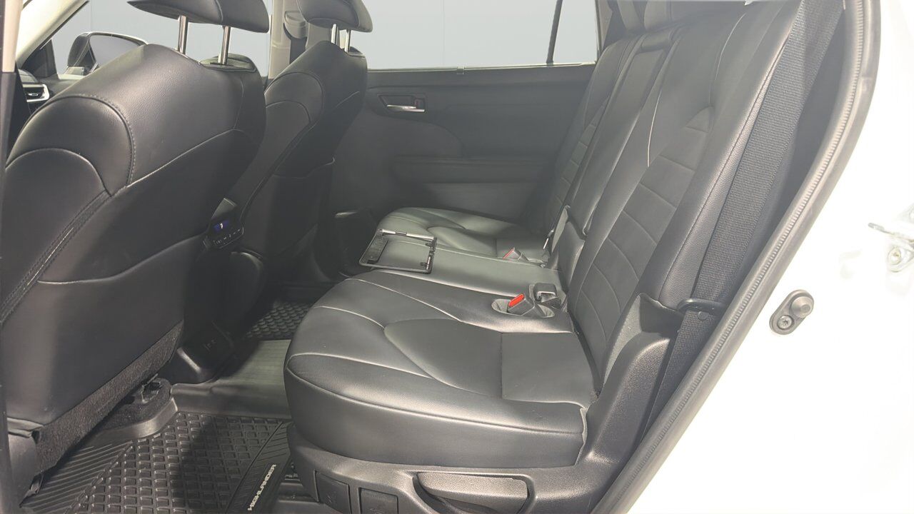 2021 Toyota Highlander XLE Sherwood Park AB