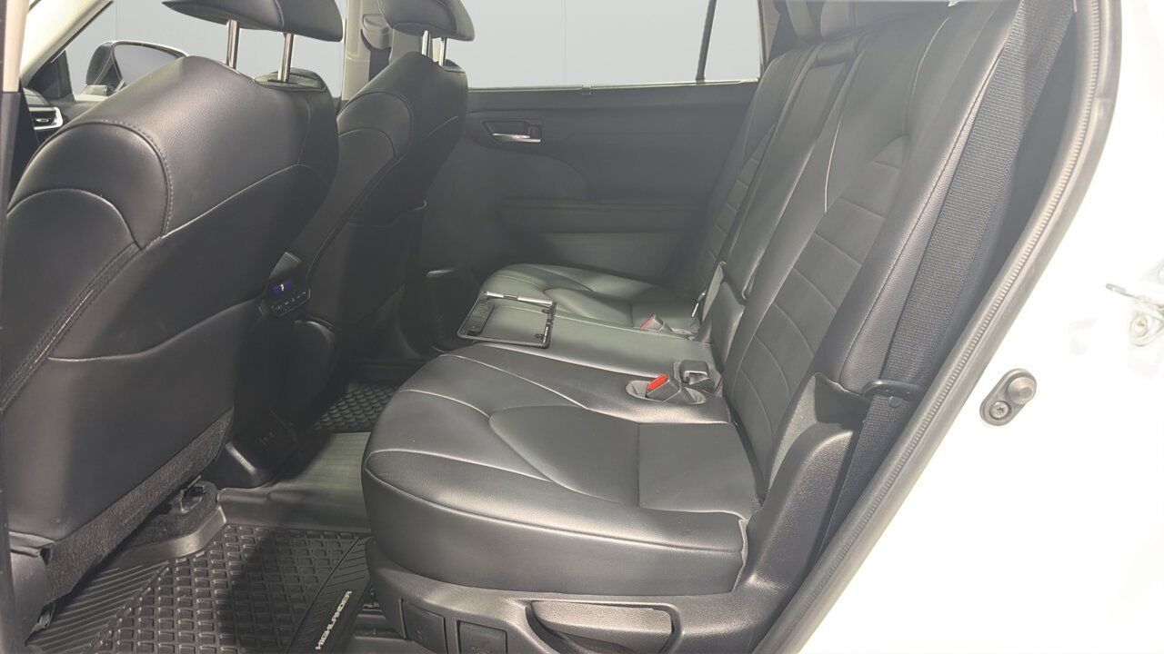 2021 Toyota Highlander XLE Sherwood Park AB