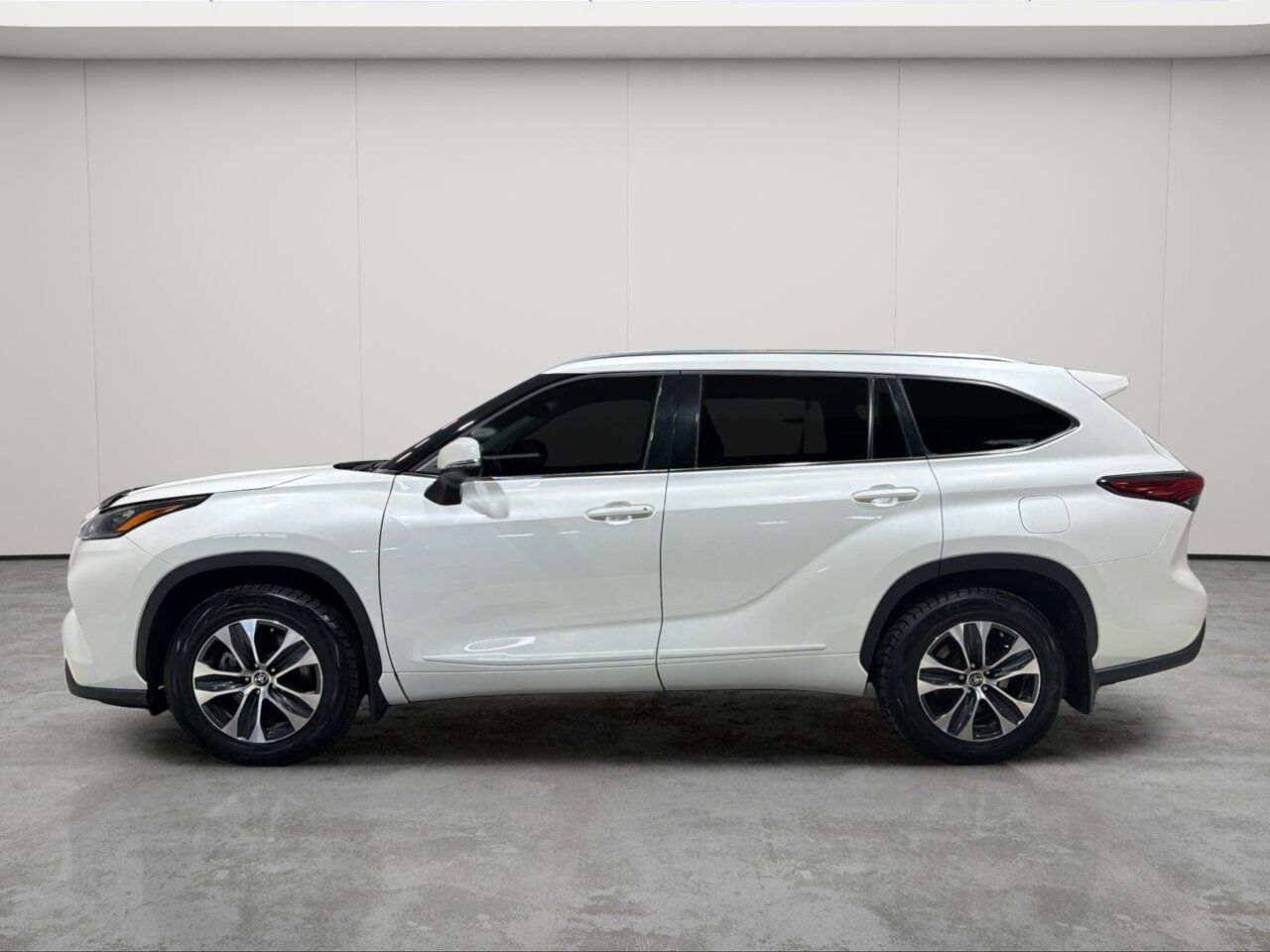 2021 Toyota Highlander XLE Sherwood Park AB