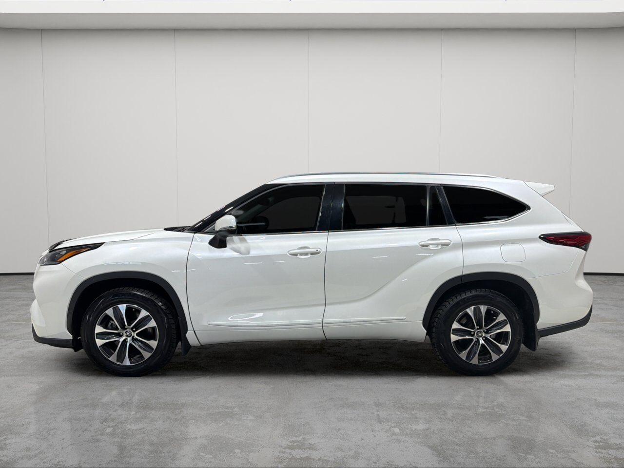 2021 Toyota Highlander XLE Sherwood Park AB