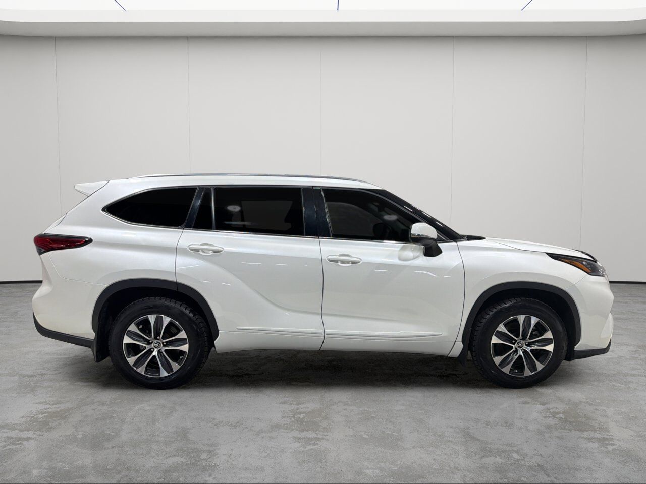 2021 Toyota Highlander XLE Sherwood Park AB
