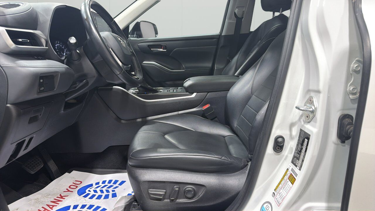 2021 Toyota Highlander XLE Sherwood Park AB