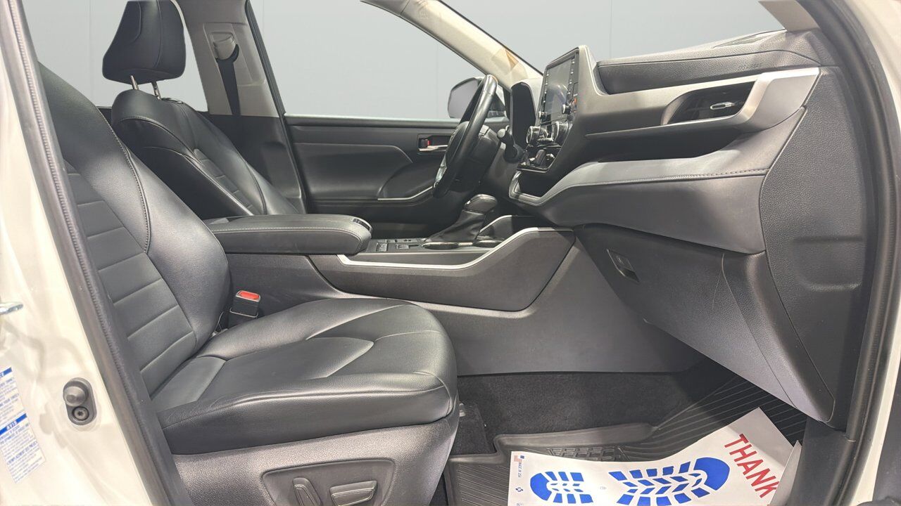 2021 Toyota Highlander XLE Sherwood Park AB