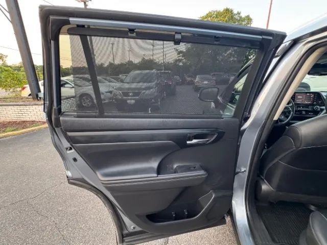 2021 Toyota Highlander XLE Sport Utility 4D Cincinnati OH