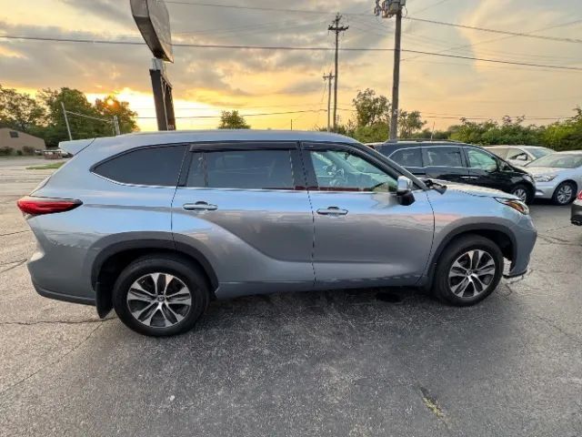 2021 Toyota Highlander XLE Sport Utility 4D Cincinnati OH