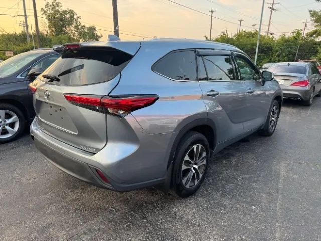 2021 Toyota Highlander XLE Sport Utility 4D Cincinnati OH