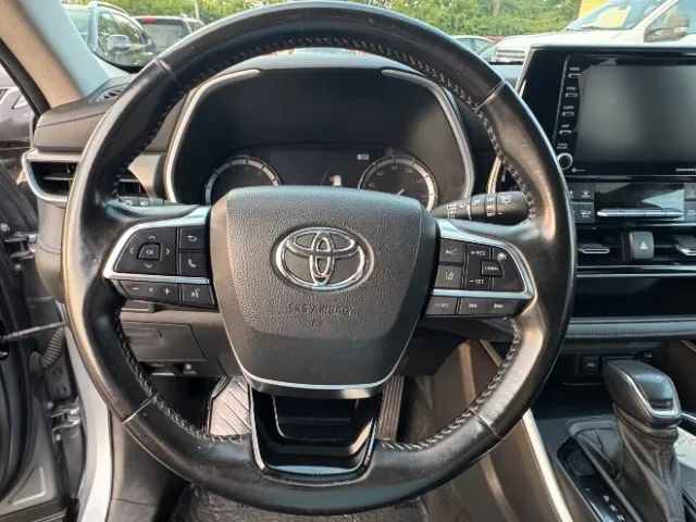 2021 Toyota Highlander XLE Sport Utility 4D Cincinnati OH