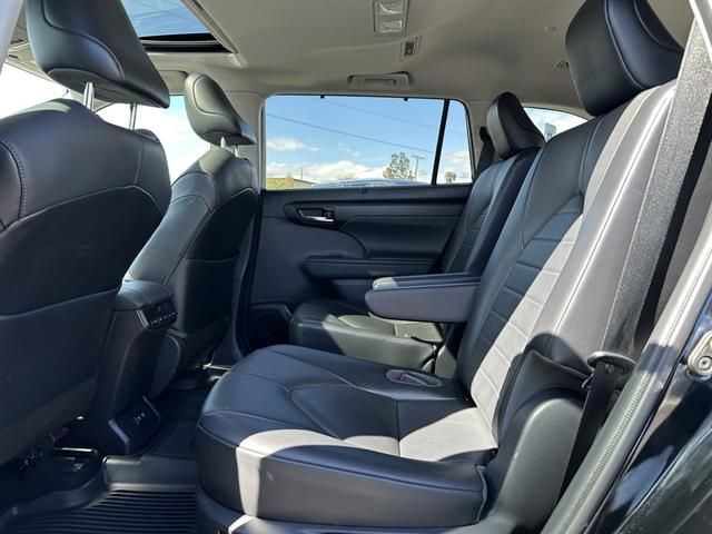 2021 Toyota Highlander XLE Tucson AZ