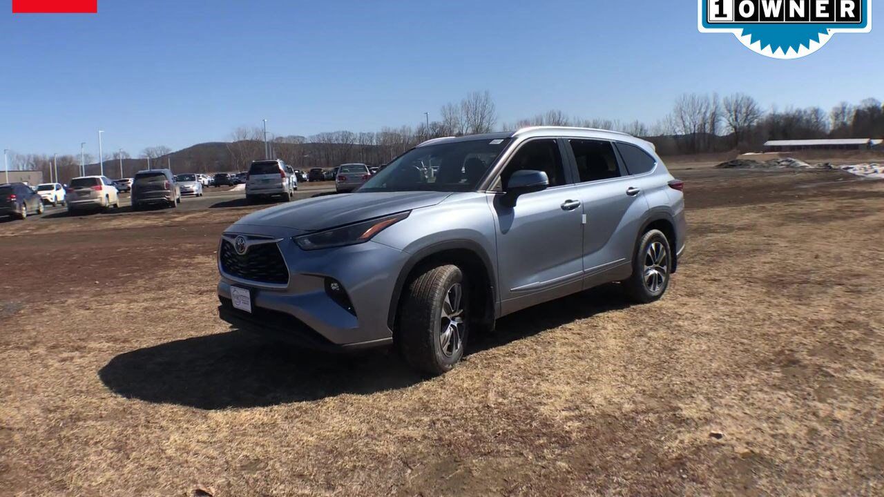 2021 Toyota Highlander XLE White River Junction VT