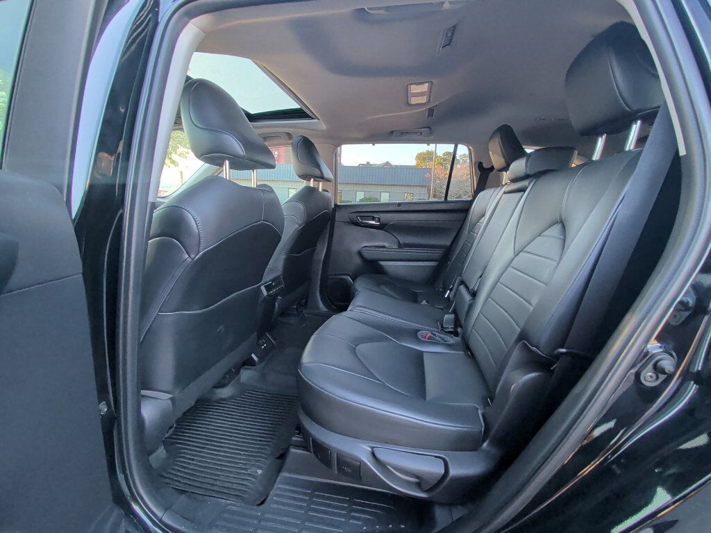 2021 Toyota Highlander XLE Worcester MA