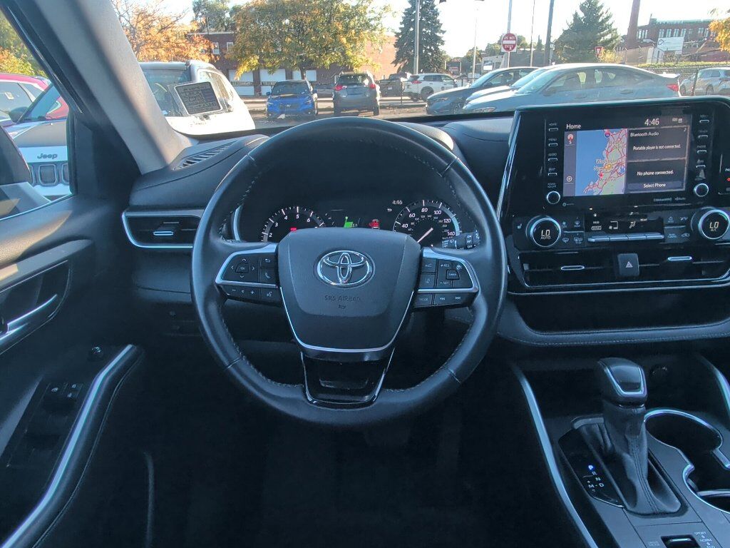 2021 Toyota Highlander XLE Worcester MA