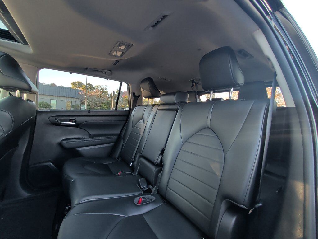 2021 Toyota Highlander XLE Worcester MA