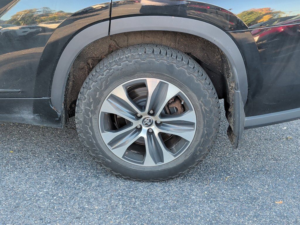 2021 Toyota Highlander XLE Worcester MA