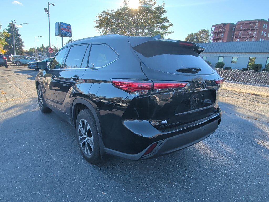 2021 Toyota Highlander XLE Worcester MA
