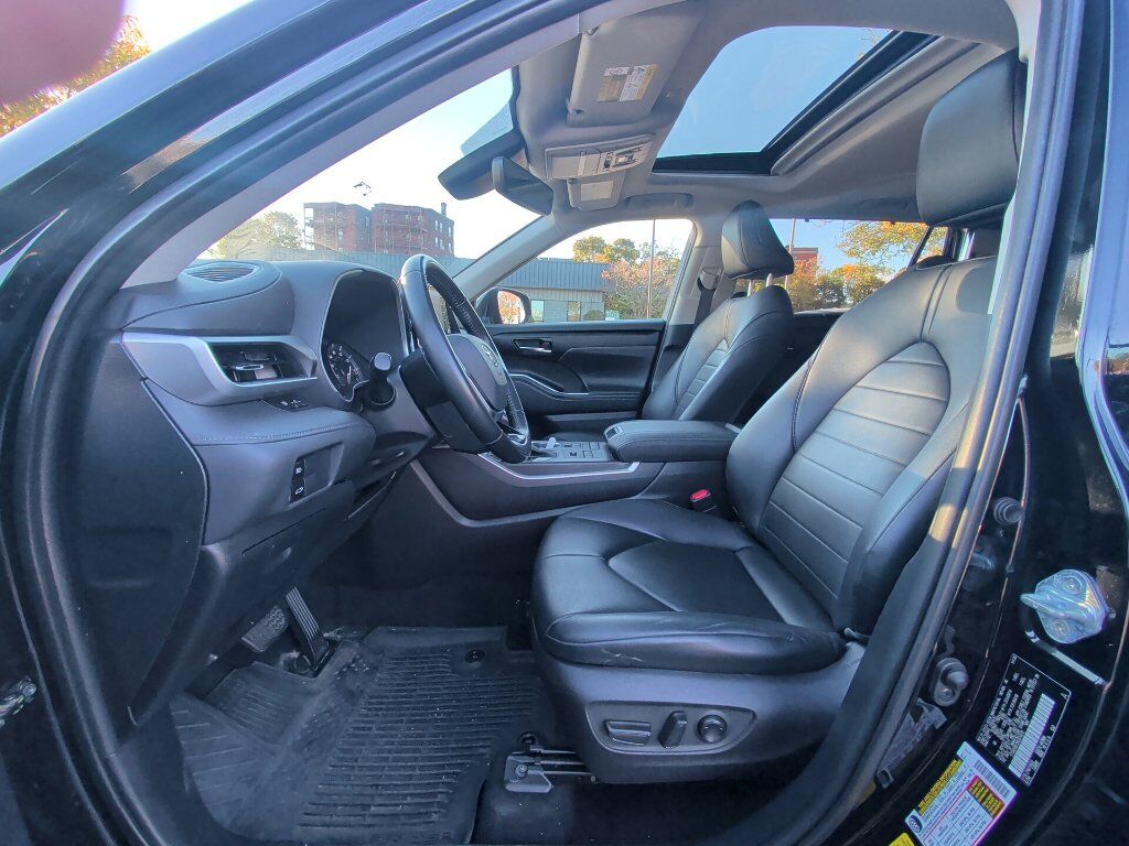 2021 Toyota Highlander XLE Worcester MA