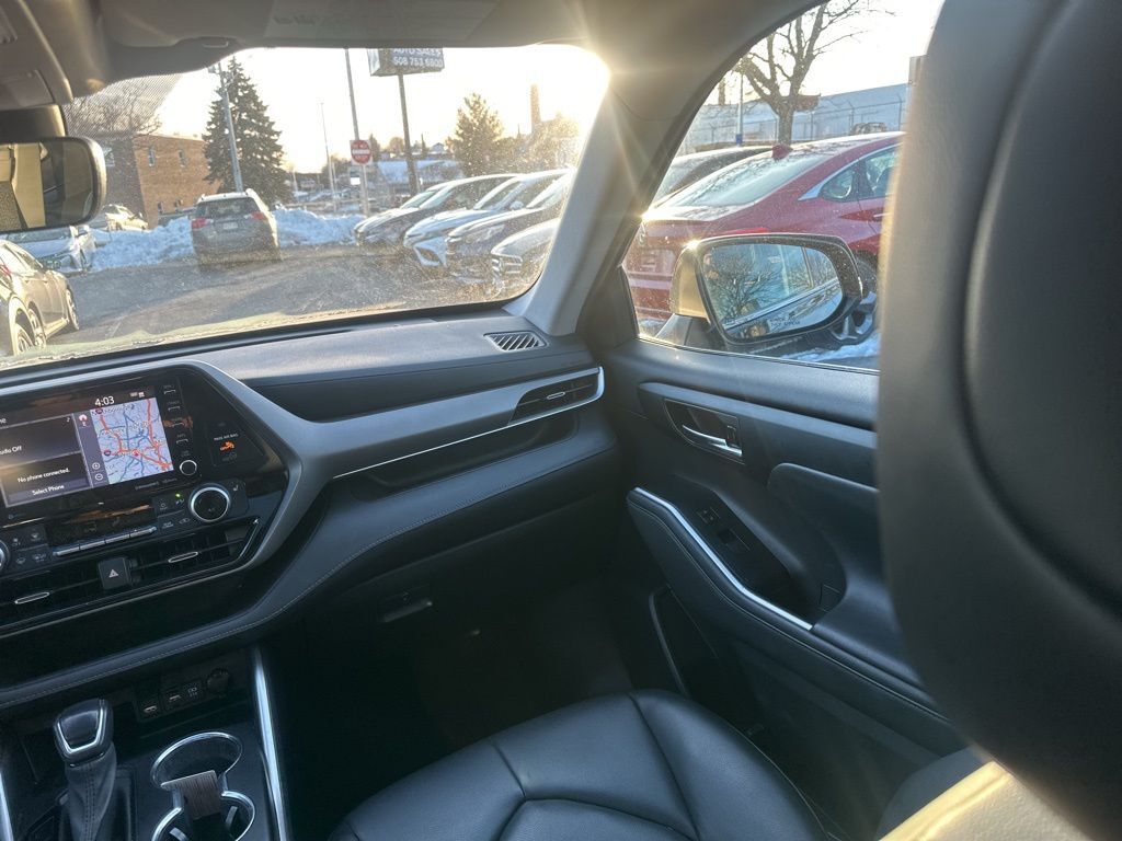 2021 Toyota Highlander XLE Worcester MA