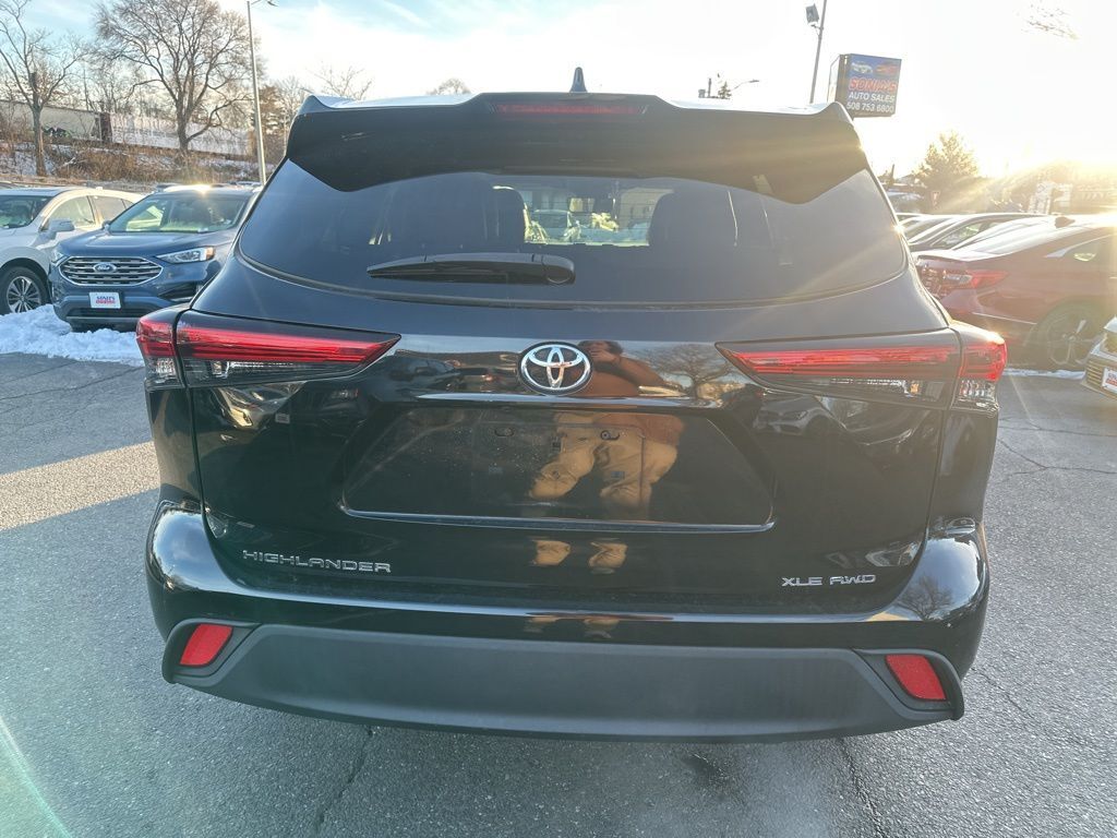 2021 Toyota Highlander XLE Worcester MA