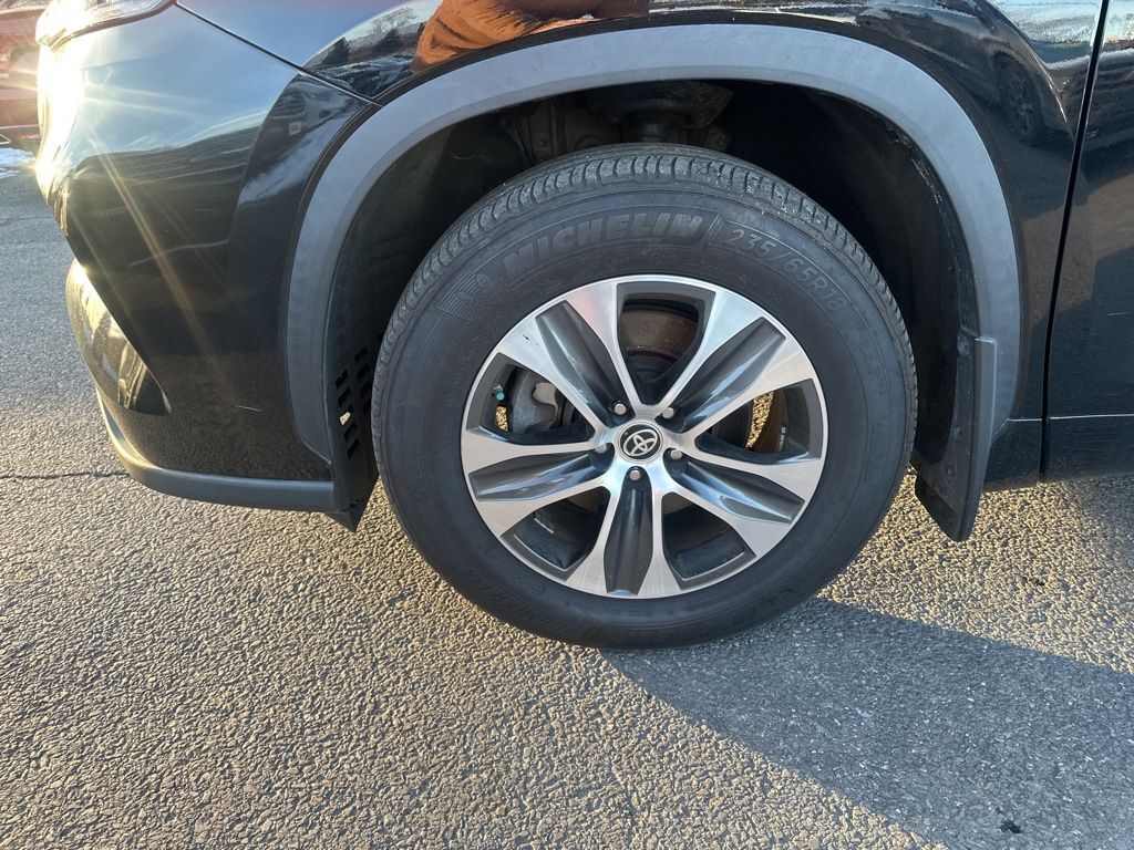 2021 Toyota Highlander XLE Worcester MA