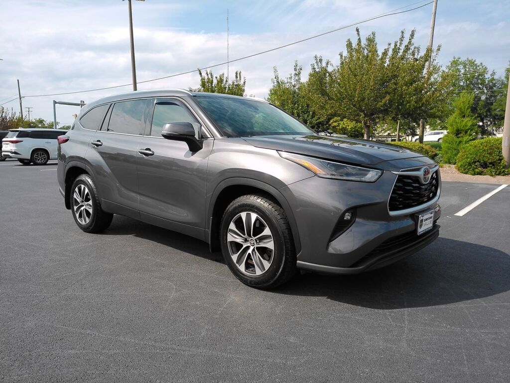 2021 Toyota Highlander XLE