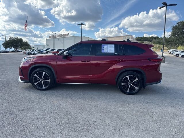 2021 Toyota Highlander XSE  TX
